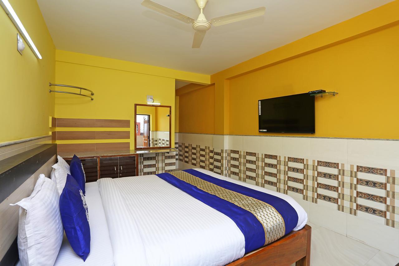 Hotel On Call Puri Laxmi Beach Resort 外观 照片